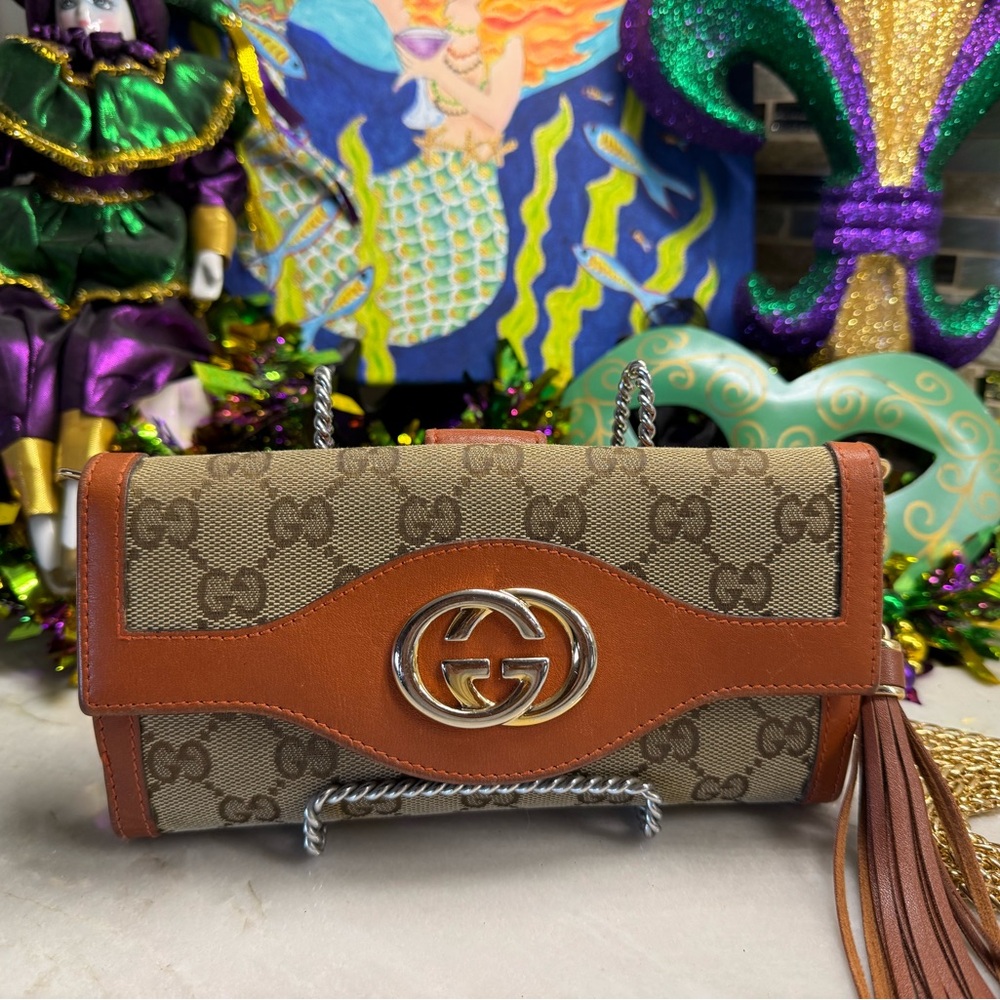 Gucci Tan and Brown Sukey  Logo Wallet